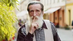 Dla emerytów ważna jest umiejętność milczenia: 7 pytań, na które nie trzeba odpowiadać