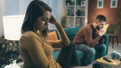 Jak pary same, nieświadomie niszczą swoje związki: 5 zaskakujących nawyków