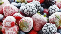 Mrożone i świeże owoce: co pozwala zachować więcej składników odżywczych i nie obciąża budżetu?